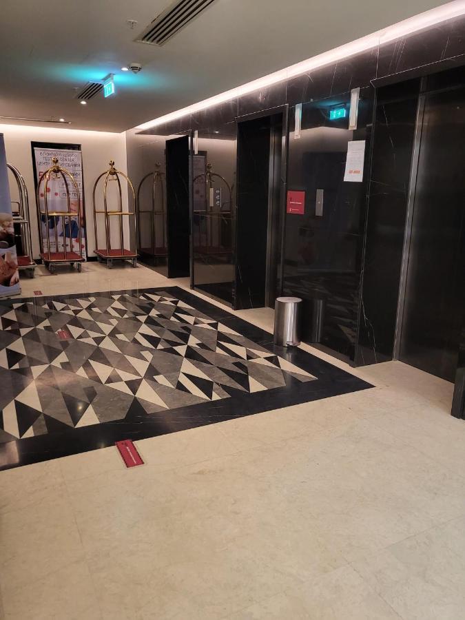 Apartment 16,26,27 Floors In Alliance Palace Batoemi Buitenkant foto