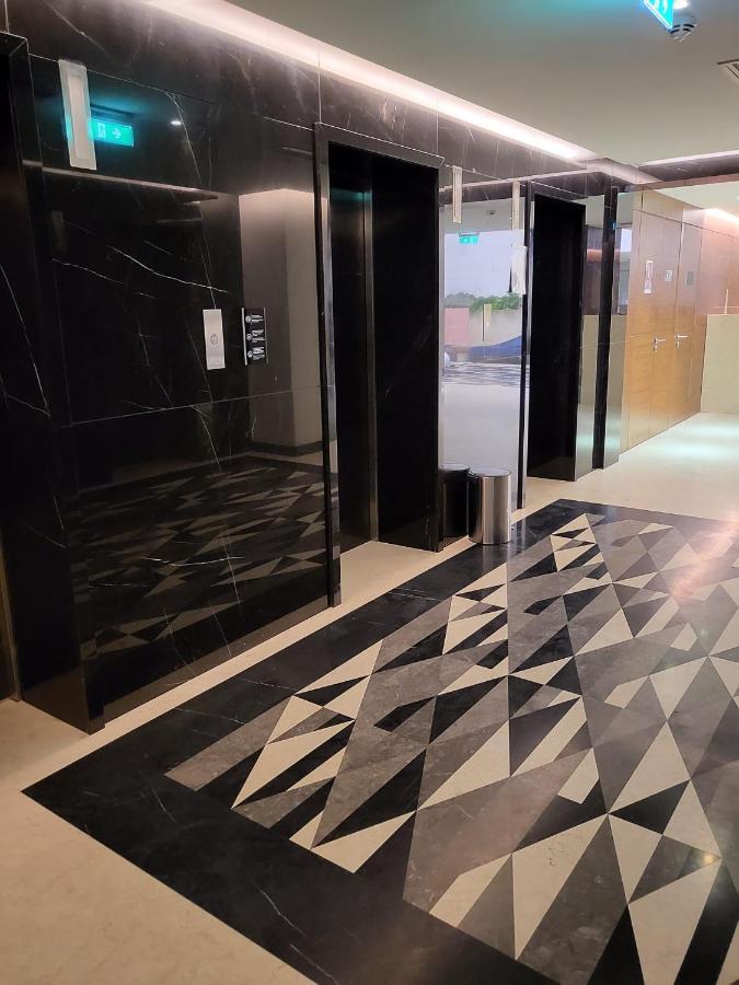 Apartment 16,26,27 Floors In Alliance Palace Batoemi Buitenkant foto