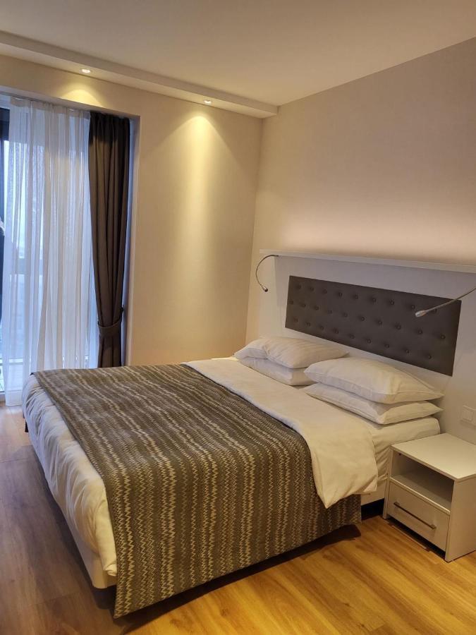 Apartment 16,26,27 Floors In Alliance Palace Batoemi Buitenkant foto